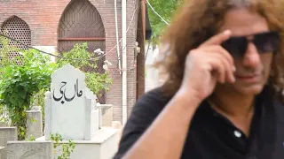 We Visit The Largest Graveyard Of Lahore ! Many Legends Buried There .