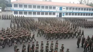 Parada Diária dos alunos especialistas - EEAR