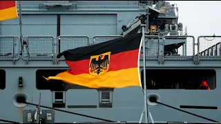 "Muss i denn zum Städtele hinaus" - der Klassiker beim Auslaufen eines deutschen Schiffes der Marine