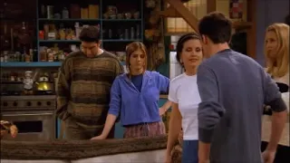 Friends - Are Monica and Chandler in love before they become a couple?