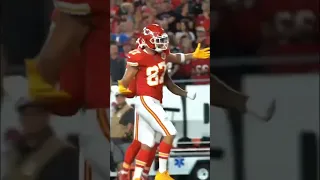 2 plays. 6 points. Do your dance Travis Kelce 🤷🏼‍♂️ | Chiefs vs. Buccaneers