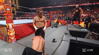 Damian Priest vs. Sami Zayn - WWE RAW | Oct. 30, 2023