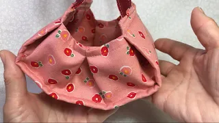 変わった作り方の、フォルムが可愛い💕リバーシブルバッグ/A reversible bag with a cute form, made in a unique way💕