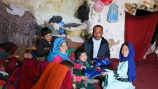 Surprising the Best Mom Ever in Afghanistan Mountains cave | Village life Afghanistan