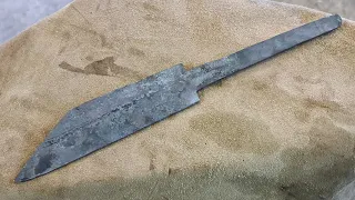 How to Forge a Wrought Iron and Steel  Brokenback Seax