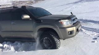 Toyota Hilux Surf 215 GRN215