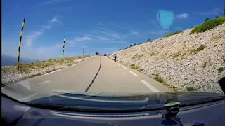 Driving up the famous Mont VENTOUX 🇫🇷 mountain. Known from the Tour de France 🚲 🚲 🚲 🚲