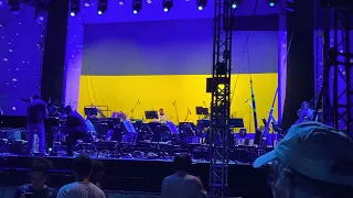 Ukraine National Anthem and Applause for Ukrainian Freedom Tour by Ukrainian Freedom Orchestar