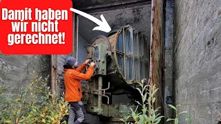 Bunker surprises at the Atlantic Wall 😮! Flak searchlight and landing craft found😱!