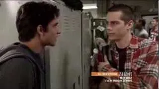 Teen Wolf - Stiles Stilinski Chain scene (2x02)