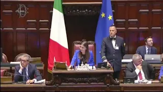 Ciriani: "Governo sostiene il contrasto al caro libri, 133 milioni per 2023-2024"