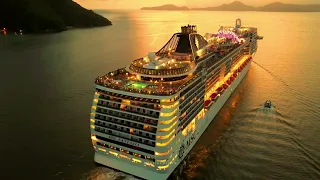 Incrível !! O navio MSC Fantasia saindo de Santos - Brasil