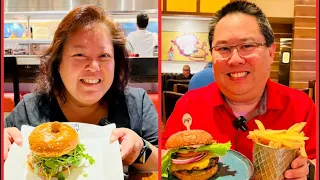 VEGAS BURGER SHOWDOWN | Holsteins vs Gordon Ramsay Burger