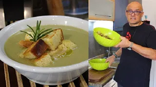Velvety Soup with Artichokes