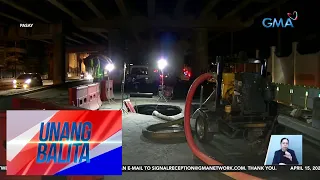 Butas na halos 10 talampakan ang lalim at puno ng tubig, patuloy na inaayos | UB