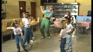 Sing, Skip & Dance - From 'The Celebration House' DVD: on Donutman.com - Rob Evans is The Donut Man