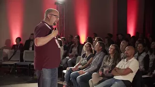 Лідерство та гідність | Андрій Рождественський | TEDxUCU