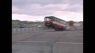 Crash / Bus barrier test fail