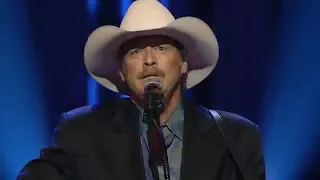 He Stopped Loving Her Today - Intérprete: Alan Jackson (George Jones' Funeral)