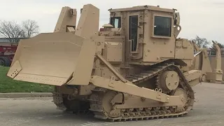 Cold Starting Up CATERPILLAR BULLDOZER Engines and Cool Sound