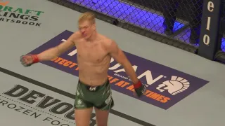 Ian Garry Celebrates after scoring a buzzer-beater KO in his UFC Debut