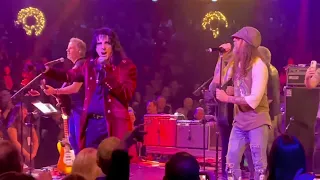 Alice Cooper - School’s Out (with Rob Zombie) - 20th Annual Christmas Pudding - Phoenix, AZ 12/3/22