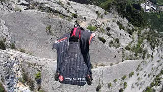 Casale - wingsuit BASE jump