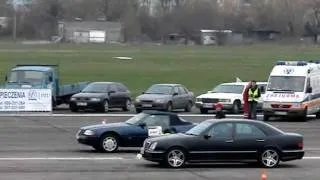 ET 13:382 MB R129 SL500 vs Mercedes w210 E55 AMG drag race quarter mile V8 m119 m113 sound exhaust