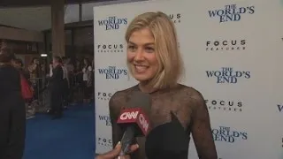 "Gone Girl" Rosamund Pike to be honored
