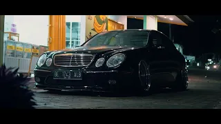 Short Night - Mercedes Benz E240 Avantgarde W211