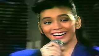 Regine Velasquez 17yrs Old Live At Vilma Show/Medley Prod. with Raymond Launchengco (Feb.1988)