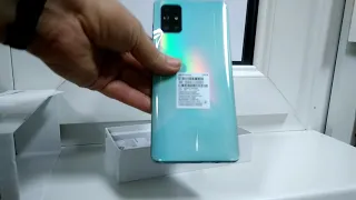 Розпакування Мобільний телефон Samsung Galaxy A71 6/128GB Blue з Rozetka