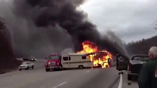 😱😱 Check out these Caravans on FIRE 😱😱