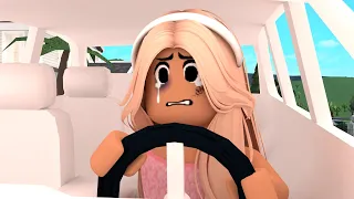 I got into a CAR CRASH!?🚘*IS THE BABY OKAY* Family Bloxburg RP