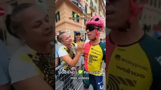 ¿QUE TE PASA, MUJER?😂 #rigobertouran #ciclismo #risas