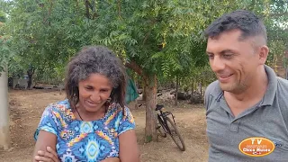 DONA ROSA MAIS FELIZ DO QUE NUNCA ALMOÇAMOS POR LÁ