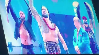 The undisputed wwe universal champion Roman Reigns entrance with the bloodline on #RAW July,25,2022