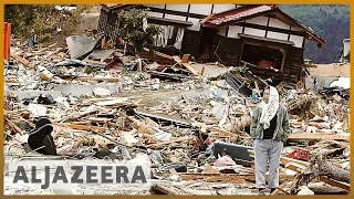 Tsunami hits Japan 2011: Devastating tsunami hits Japan
