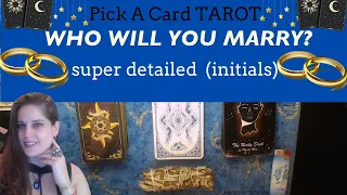 WHO IS YOUR FUTURE SPOUSE? 💍🔮PICK A CARD (+INITIALS) WHO WILL YOU MARRY? SUPER DETAILED! LOVE TAROT💕