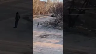 Отогнали танки с коктейлями молотова. Люди - крсавцы. Днепрорудное- Запорожская область.