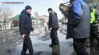 Порыв водопровода на перекрёстке ул. Пушкина и ул. Первомайская