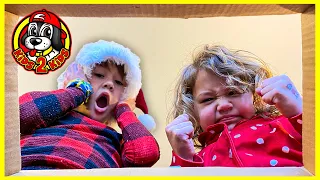 Kids Pretend 🎅🏻 SANTA FORGOT ABOUT US ON CHRISTMAS! WHY?!!