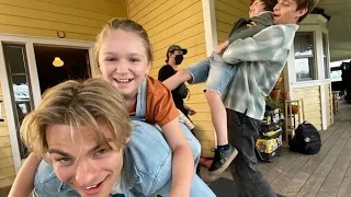 My Life With The Walter Boys Cast Being Children for 5 Minutes Behind The Scenes, Jackie & Cole funn