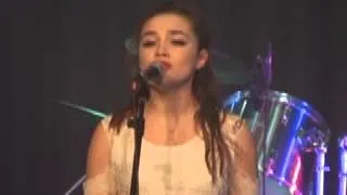 Shiver by Lucy Rose sung by Florence Pugh (Flossie Rose)