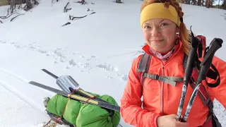 Talviretki #2 yön yli Hailuodossa: Lunta tupaan tarpissa.