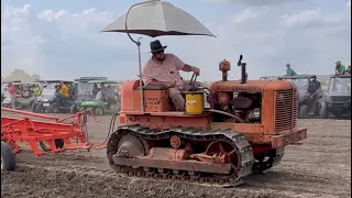 Crawlers plowing at Half Century of Progress Show #tractor #plowing #crawler