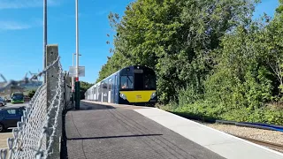 *first class 484 4 car running on the island line* 484002 & 484003 departing shanklin 21/09/21