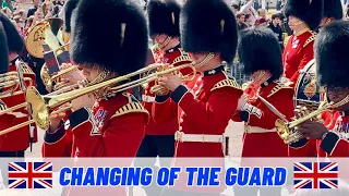 LONDON'S MOST MAGNIFICENT CHANGING OF THE GUARD CEREMONY!