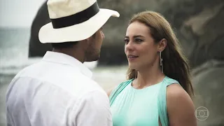 Vivi Guedes e Chiclete juntos em praia paradisíaca