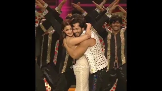 One of the most iconic #varia moments in award show| Varun Alia dancing in Badri ki Dulhania song